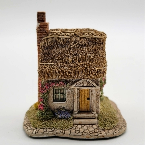 Lilliput‎ Lane CottagesThe Spinney 1993-94 Collectors Club - Picture 1 of 8